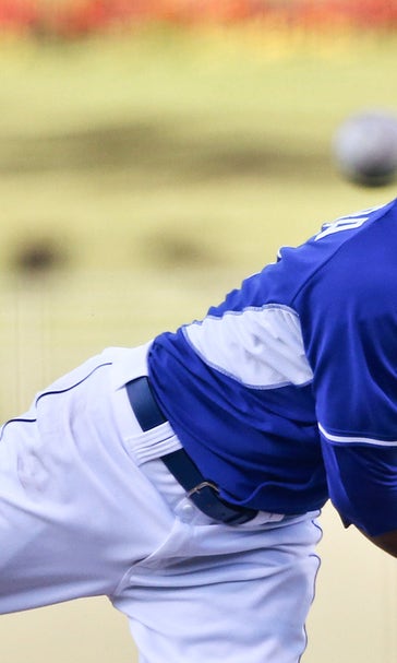 Royals' Ventura throws 7 no-hit innings vs. Mariners